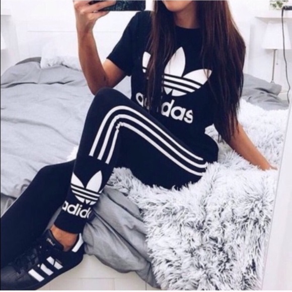🚨NWT🚨 ADIDAS TREFOIL 3STRIPES LEGGINGS - Picture 1 of 7